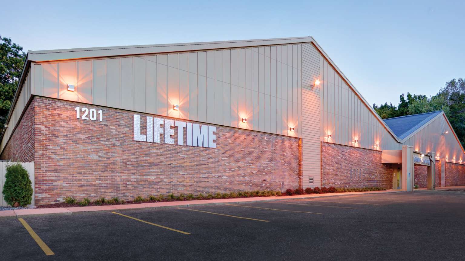 Lifetime sales fitness locations