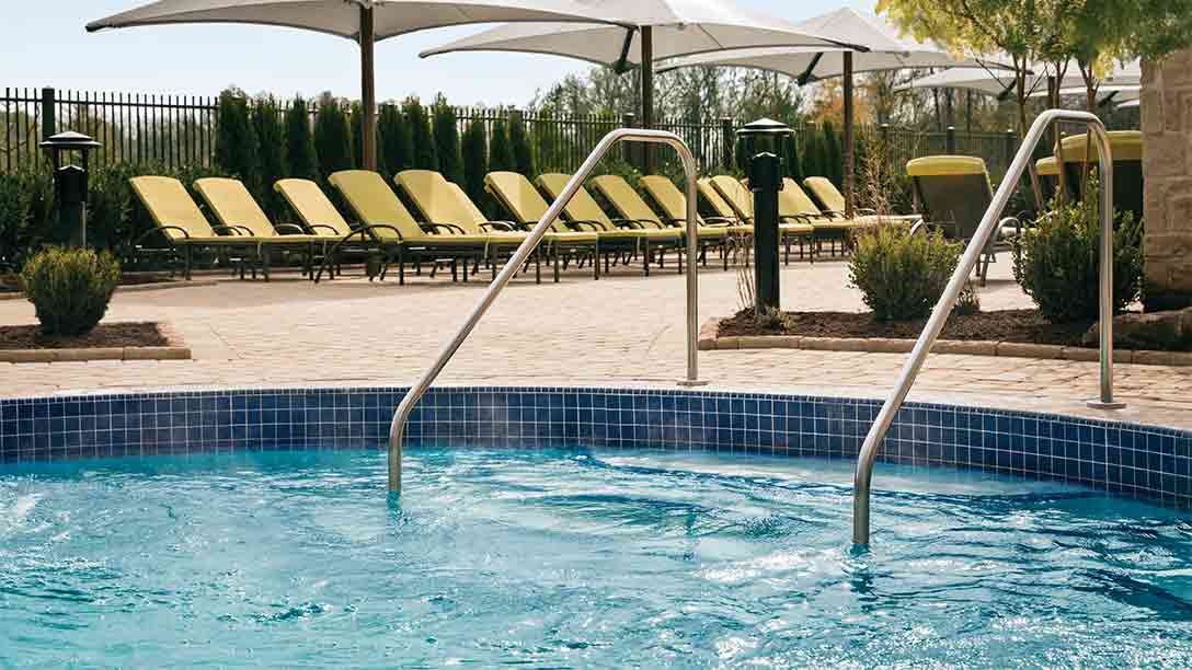 Outdoor Pools Life Time